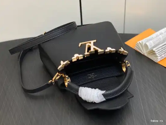 CAPUCINES VUITTON LOUIS BB 0616